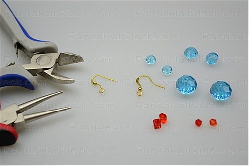 Main materials for learn how to make Christmas earrings